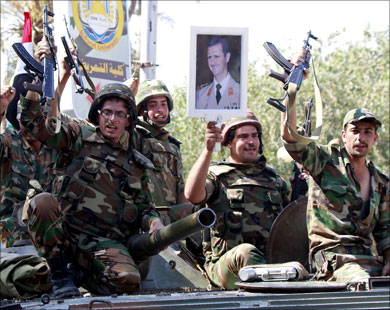وزير الدفاع بنظام الأسد، فهد الفريج": "هؤلاء أبناء مؤسستك العسكرية، هل تعلم مصيرهم؟".