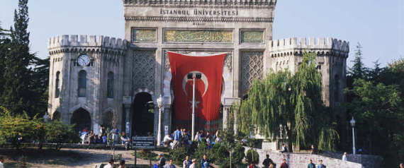 هل تفكر في الدراسة بتركيا؟.. إليك كلّ ما تحتاج أن تعرفه عن التقديم بالجامعات