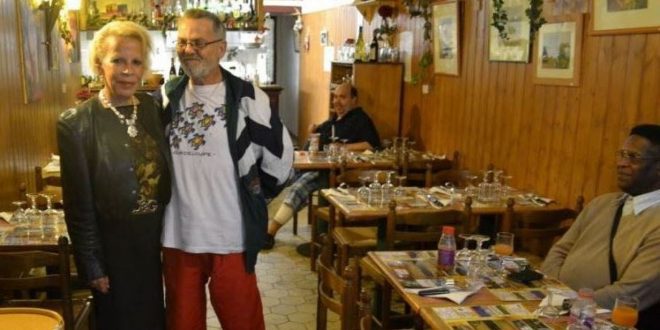 زوجان فرنسيان يهديان مطعمهما لأسرة سورية