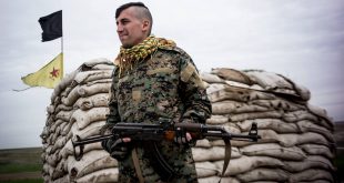 مقاتل أمريكي سابق في YPG: قياديو الوحدات مهووسون بالبروباغندا، وأحدهم منع علاج مدنيين عرب في منبج